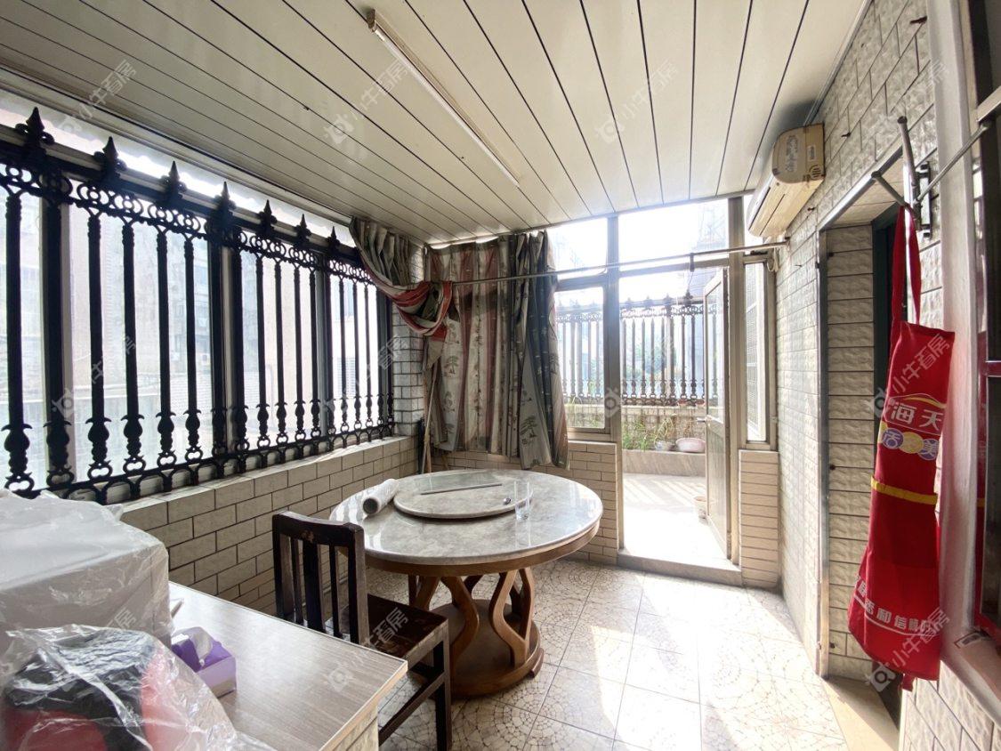 镇江百合苑在售二手房源室内图_小牛看房