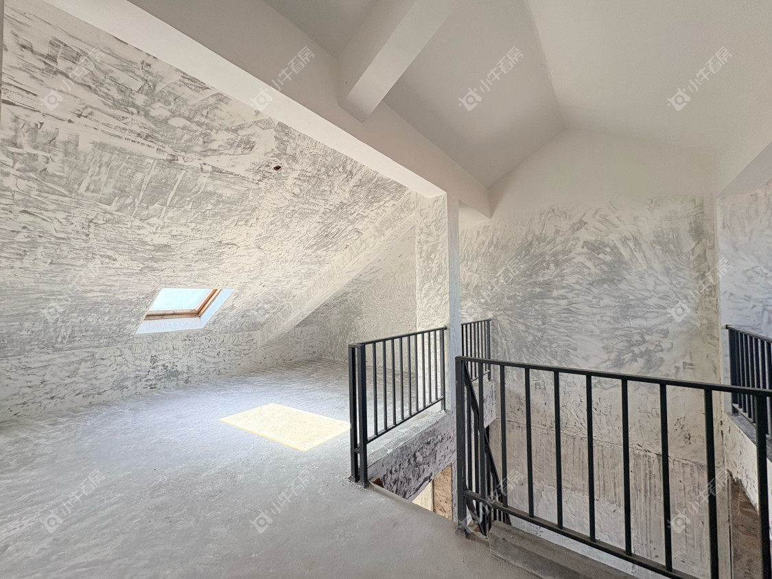 镇江世纪豪都在售二手房源室内图_小牛看房