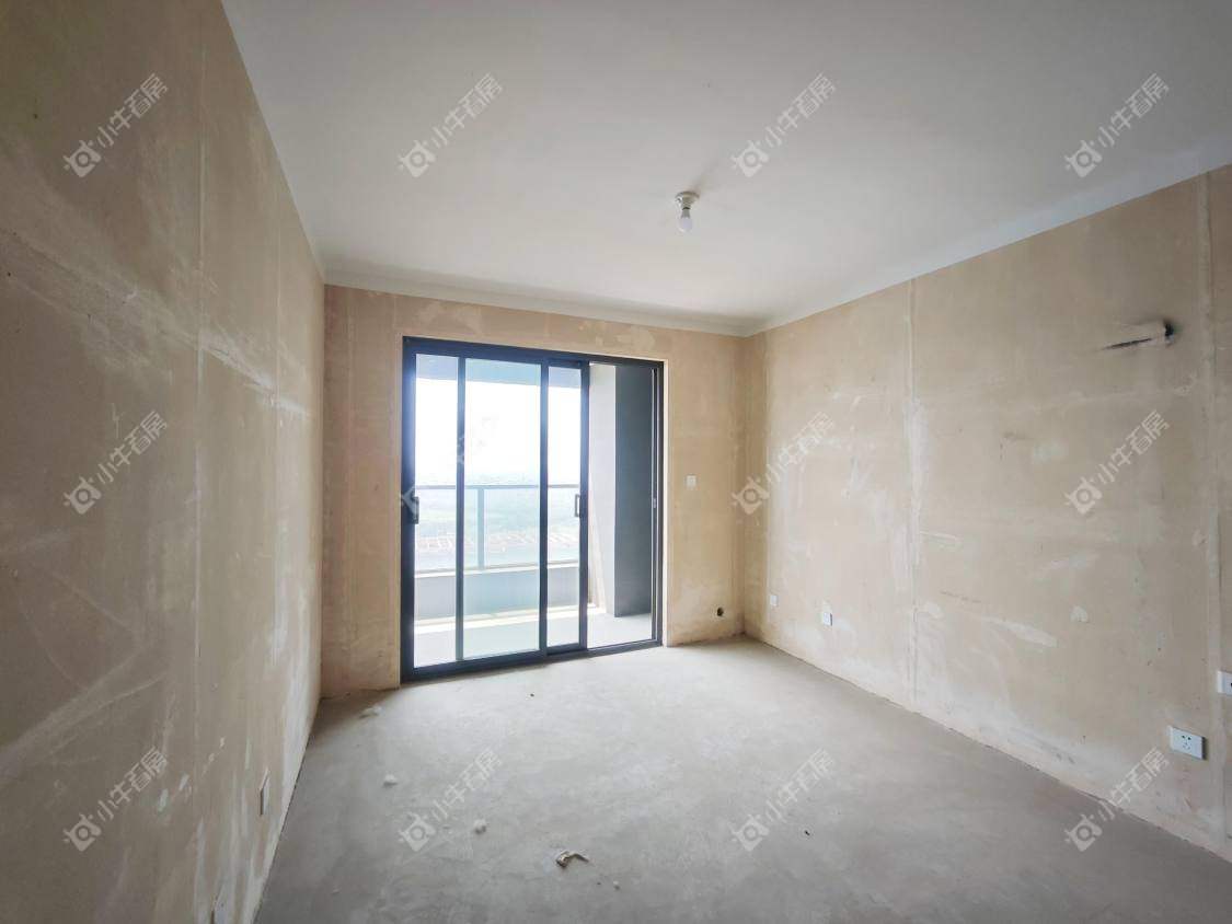 镇江融创华南映在售二手房源室内图_小牛看房