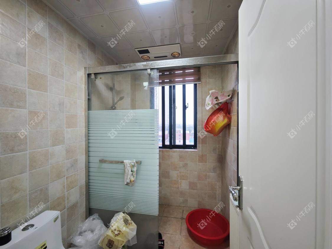 镇江东方盛世在售二手房源室内图_小牛看房