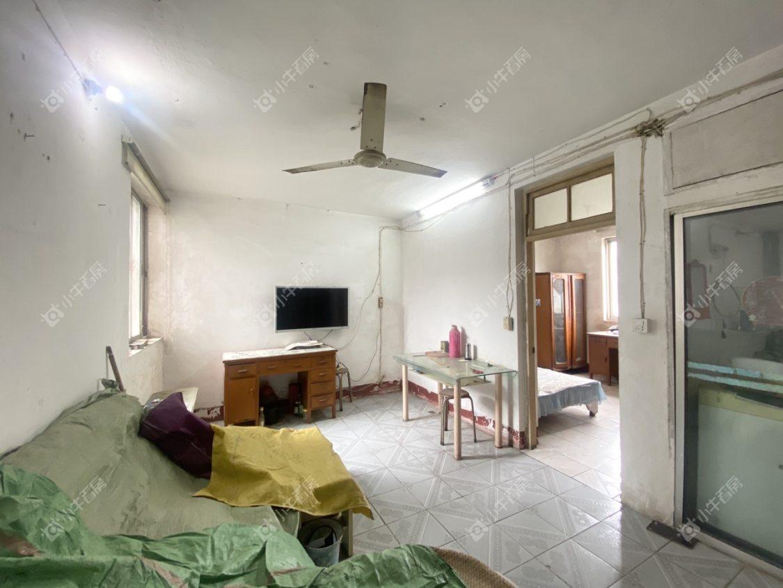 镇江华南新村在售二手房源室内图_小牛看房