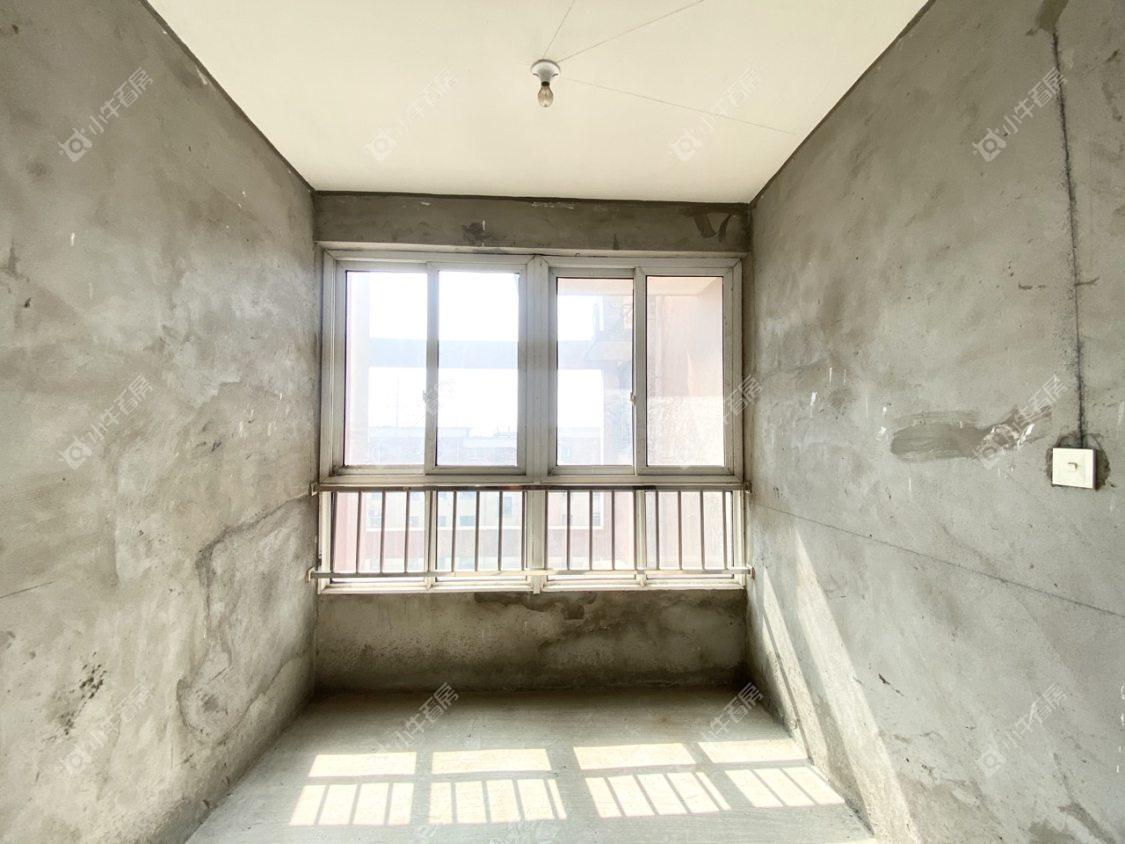 镇江东南新城在售二手房源室内图_小牛看房