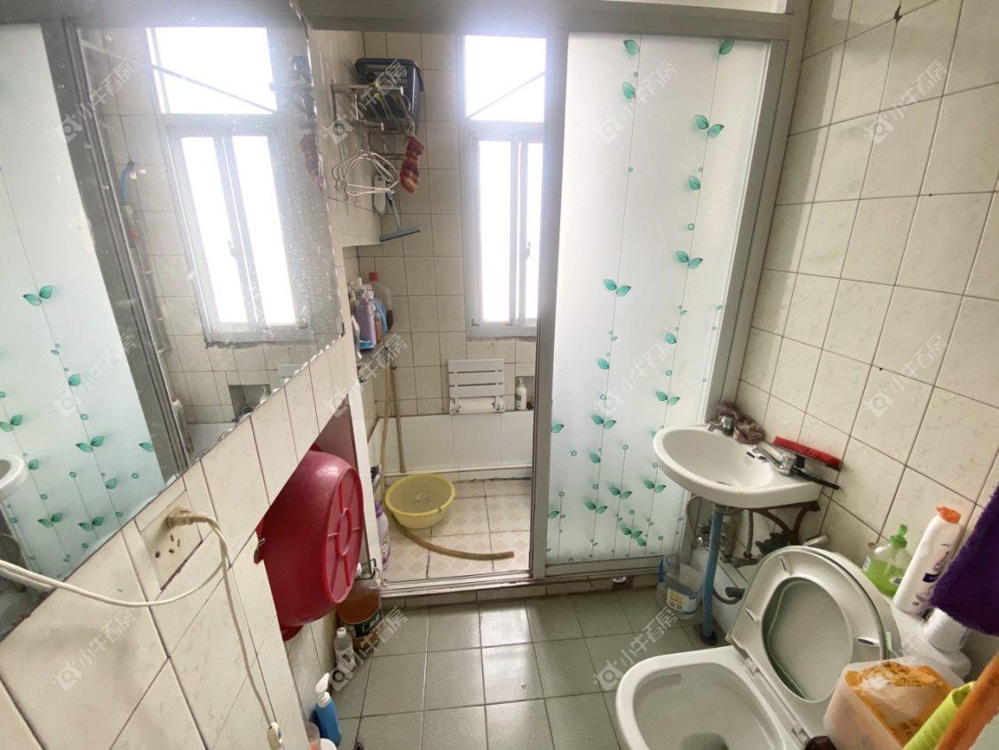 镇江阜阳新三村在售二手房源室内图_小牛看房