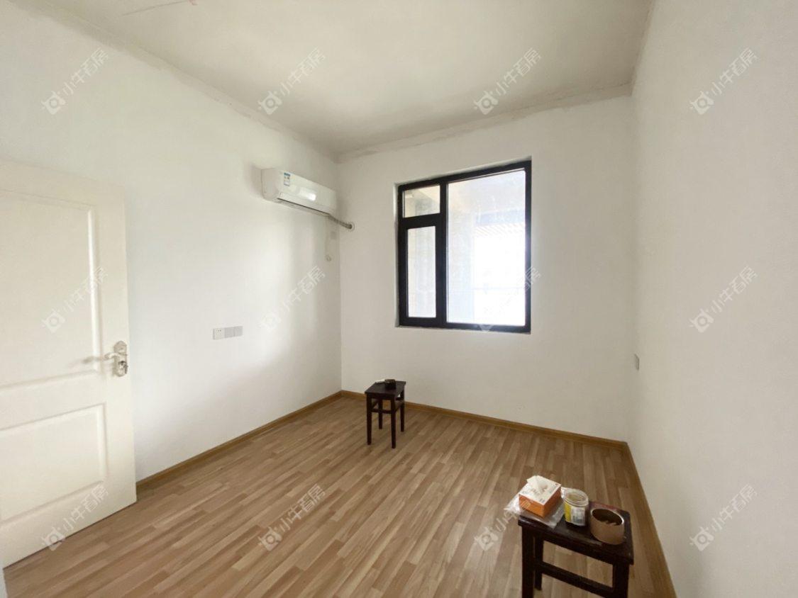 镇江滨河凤凰城在售二手房源室内图_小牛看房