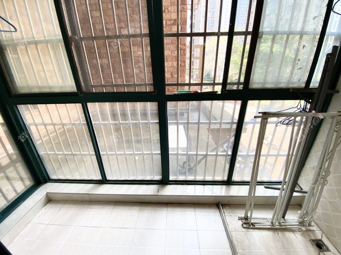 镇江东方盛世在售二手房源室内图_小牛看房