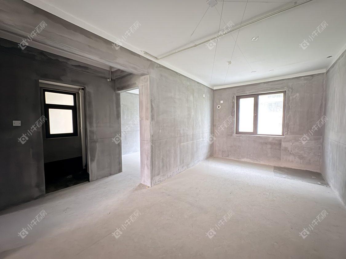 镇江珑蟠里在售二手房源室内图_小牛看房