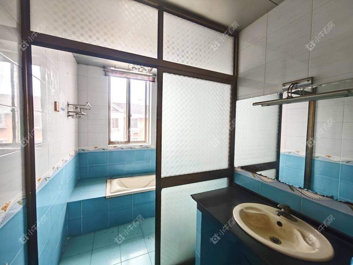 镇江玉乳泉小区在售二手房源室内图_小牛看房