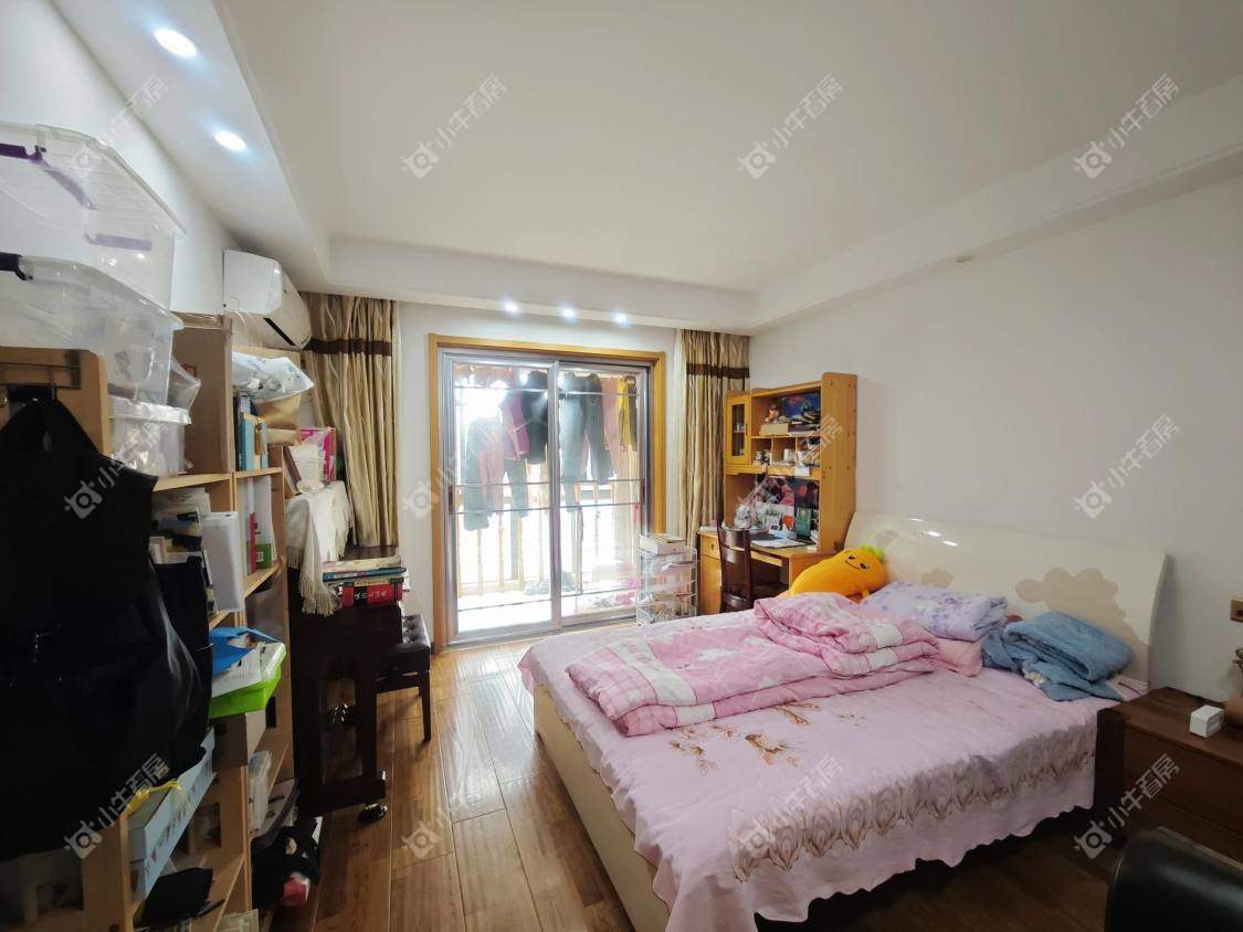 镇江华都锦城在售二手房源室内图_小牛看房