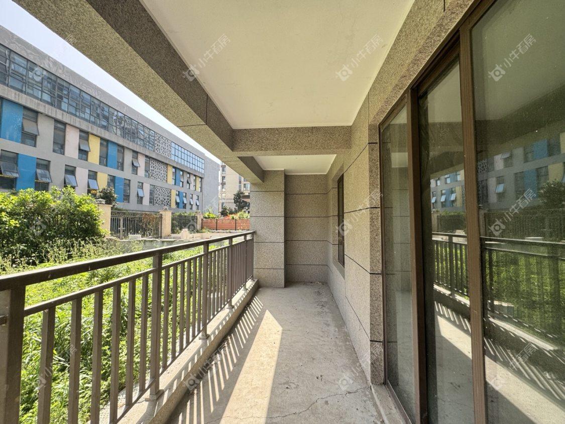 镇江荣城国际（中央公馆）在售二手房源室内图_小牛看房