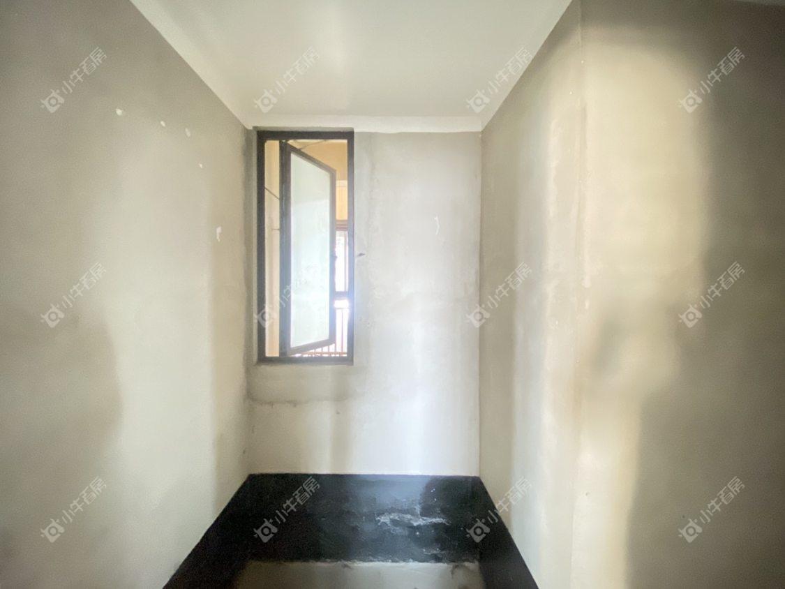 镇江昆仑华府在售二手房源室内图_小牛看房