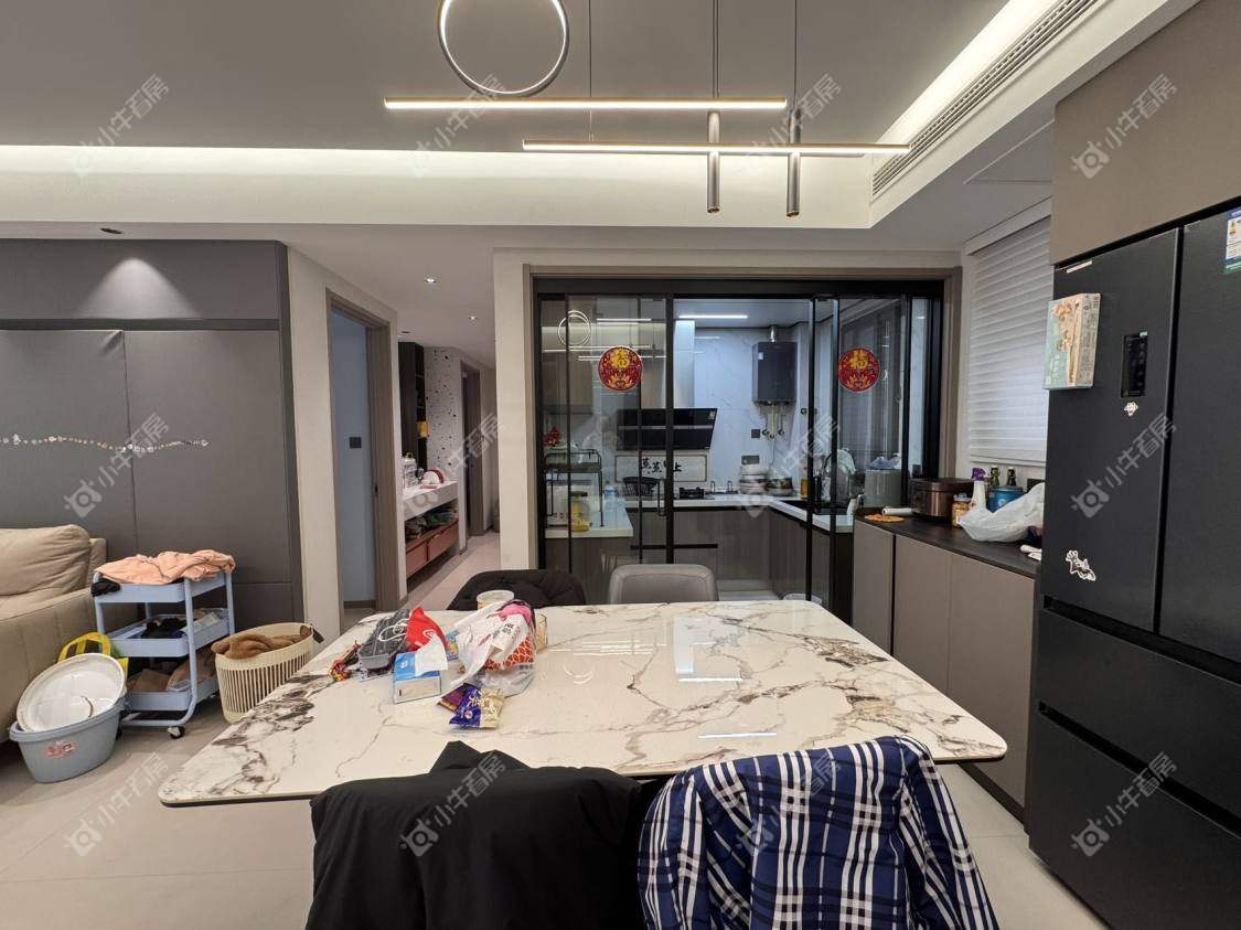 镇江中海时代都会在售二手房源室内图_小牛看房