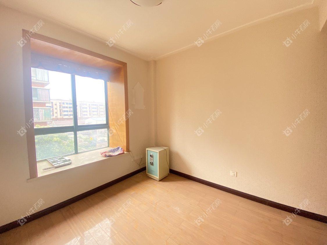 镇江芳草苑在售二手房源室内图_小牛看房