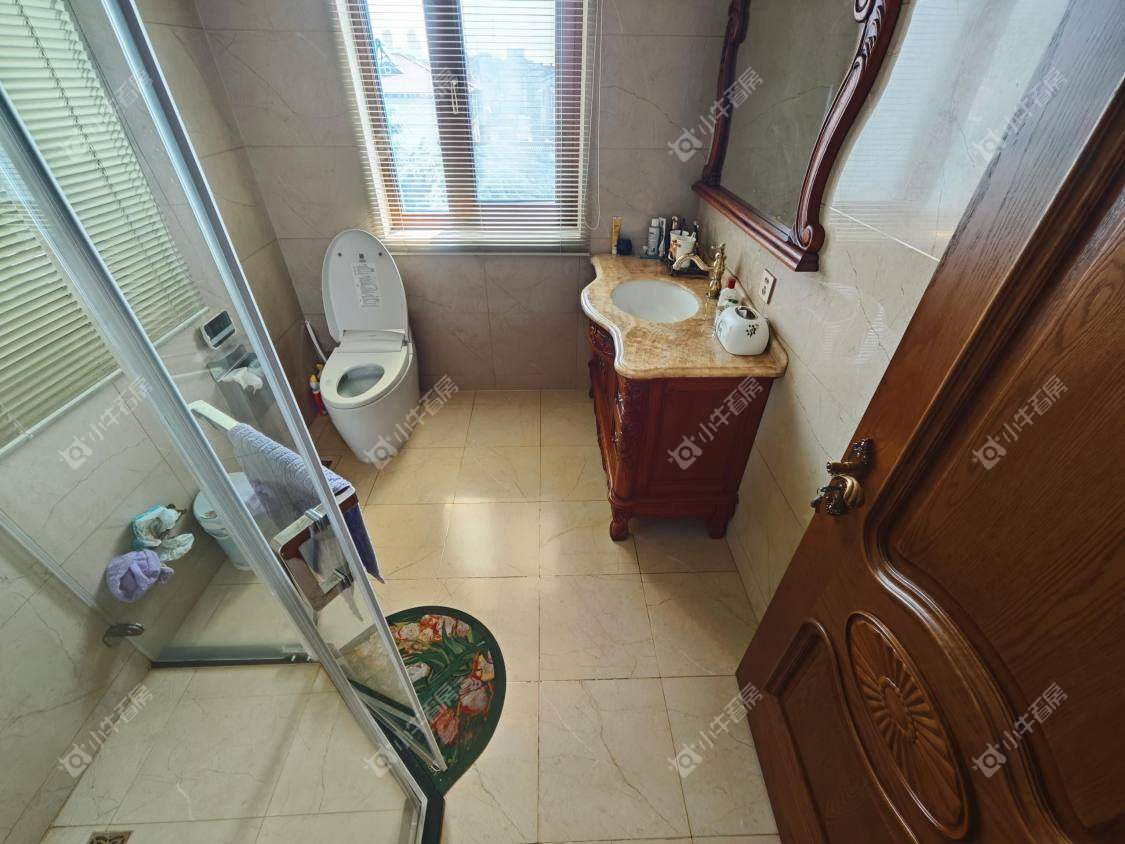 镇江华侨新村在售二手房源室内图_小牛看房