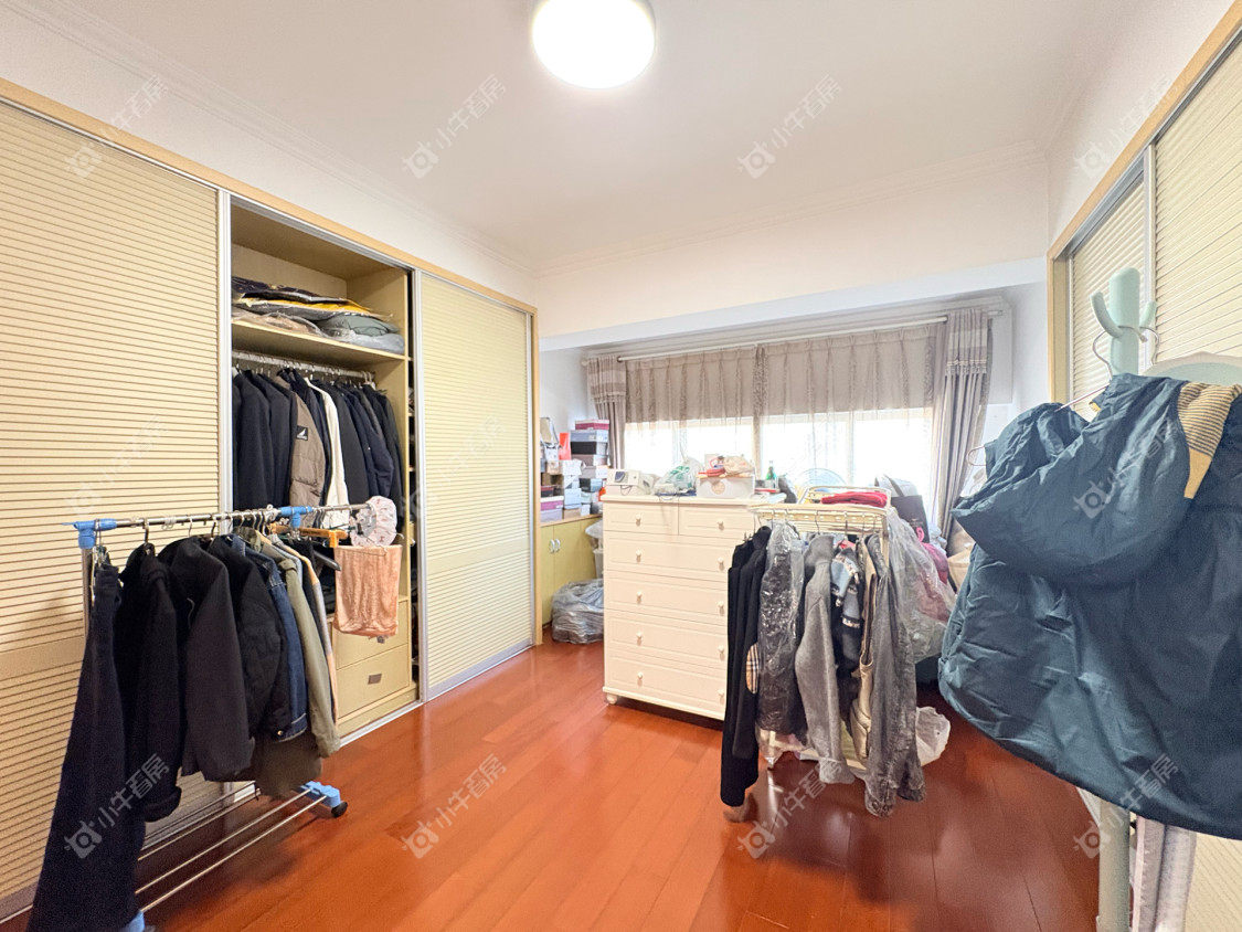 镇江商业街在售二手房源室内图_小牛看房