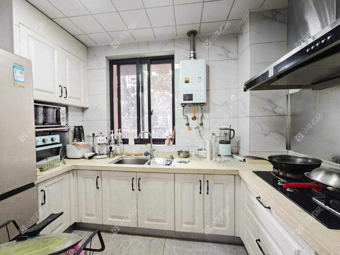 镇江滨河凤凰城在售二手房源室内图_小牛看房