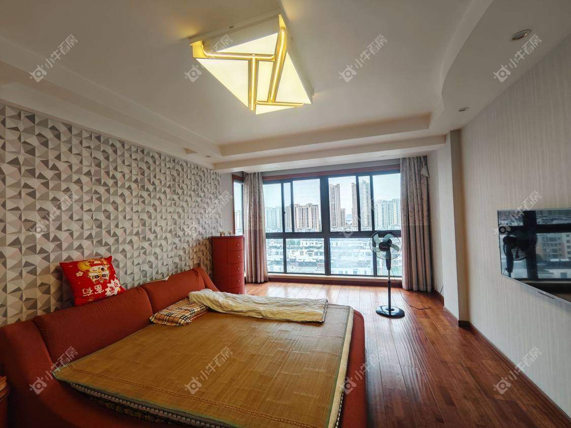 镇江锦尚名都在售二手房源室内图_小牛看房