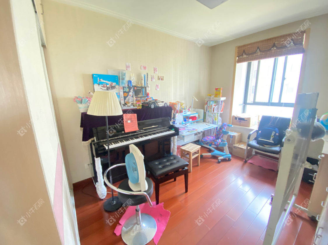 镇江新香草苑在售二手房源室内图_小牛看房