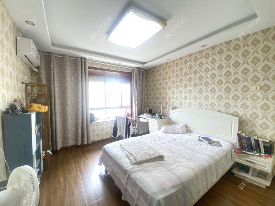 镇江华都锦城在售二手房源室内图_小牛看房