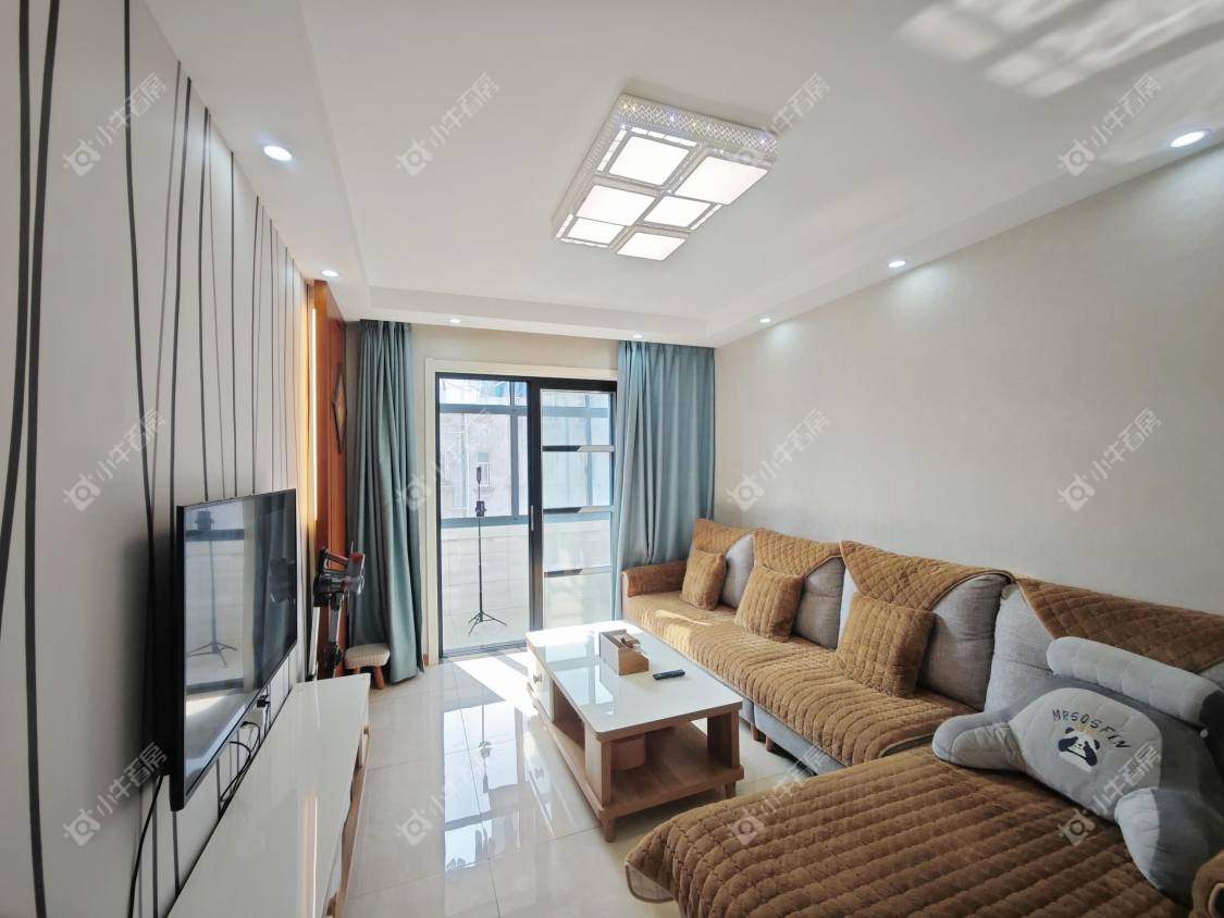 镇江阜阳新三村在售二手房源室内图_小牛看房