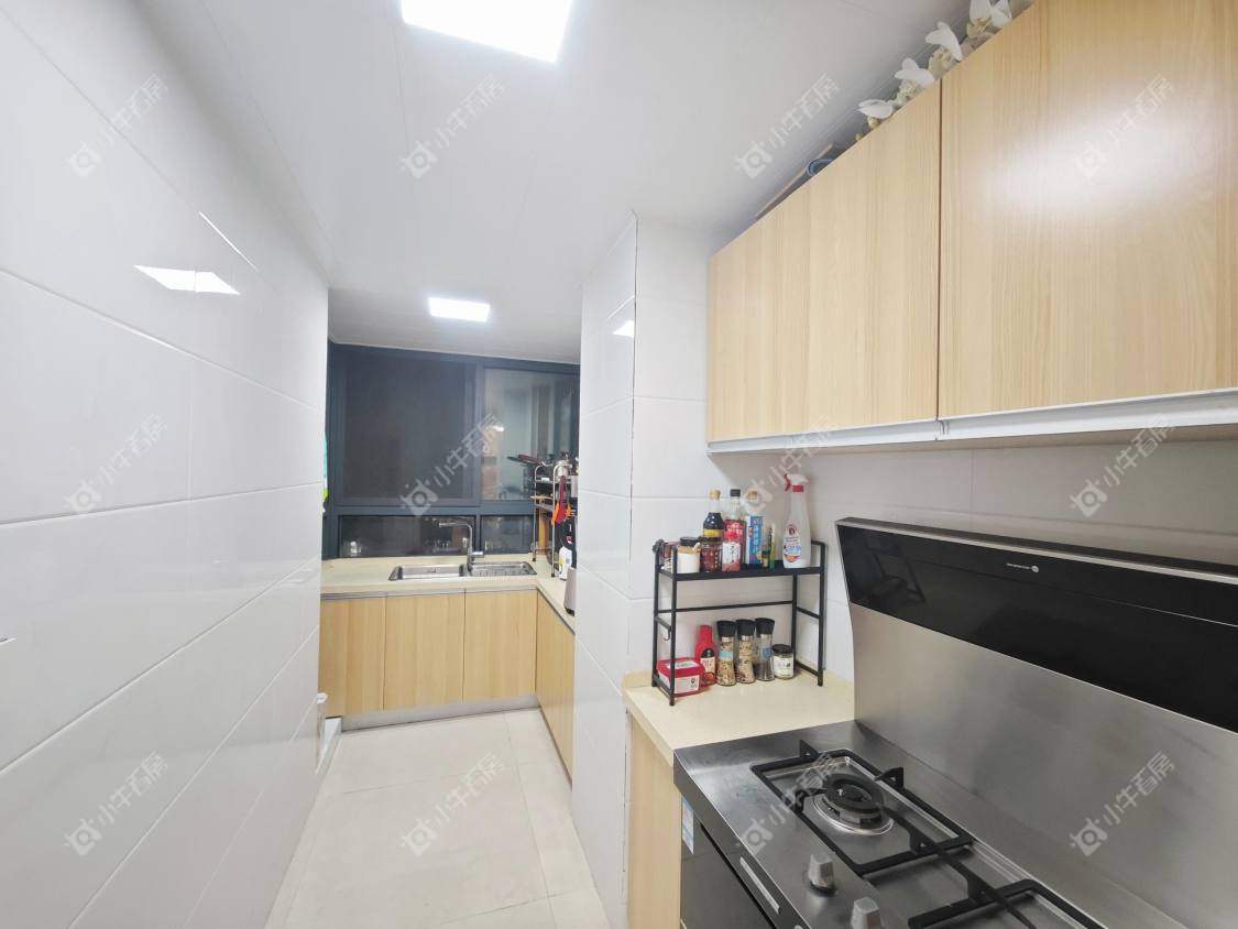 镇江荣城国际一期在售二手房源室内图_小牛看房