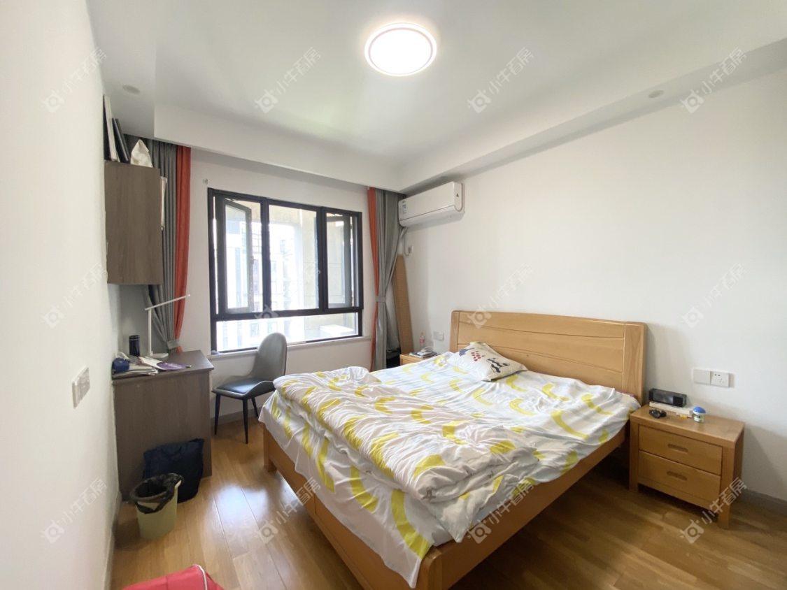 镇江滨河凤凰城在售二手房源室内图_小牛看房