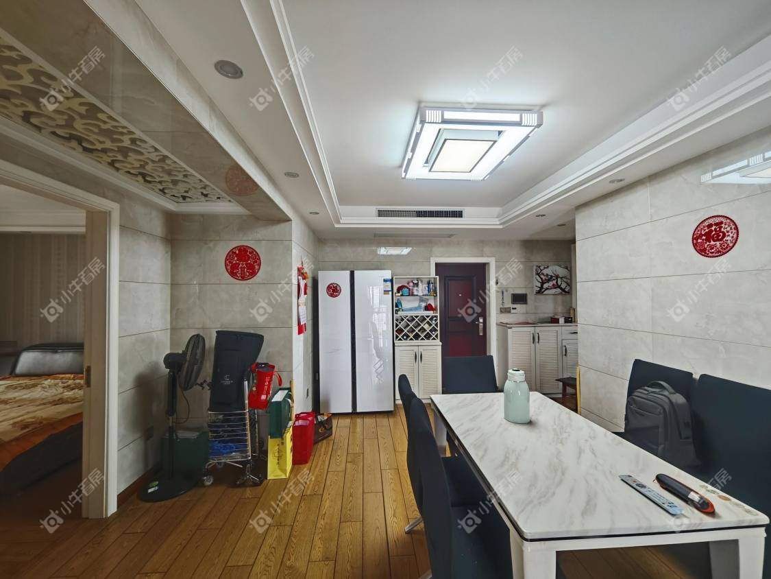 镇江华都锦城在售二手房源室内图_小牛看房