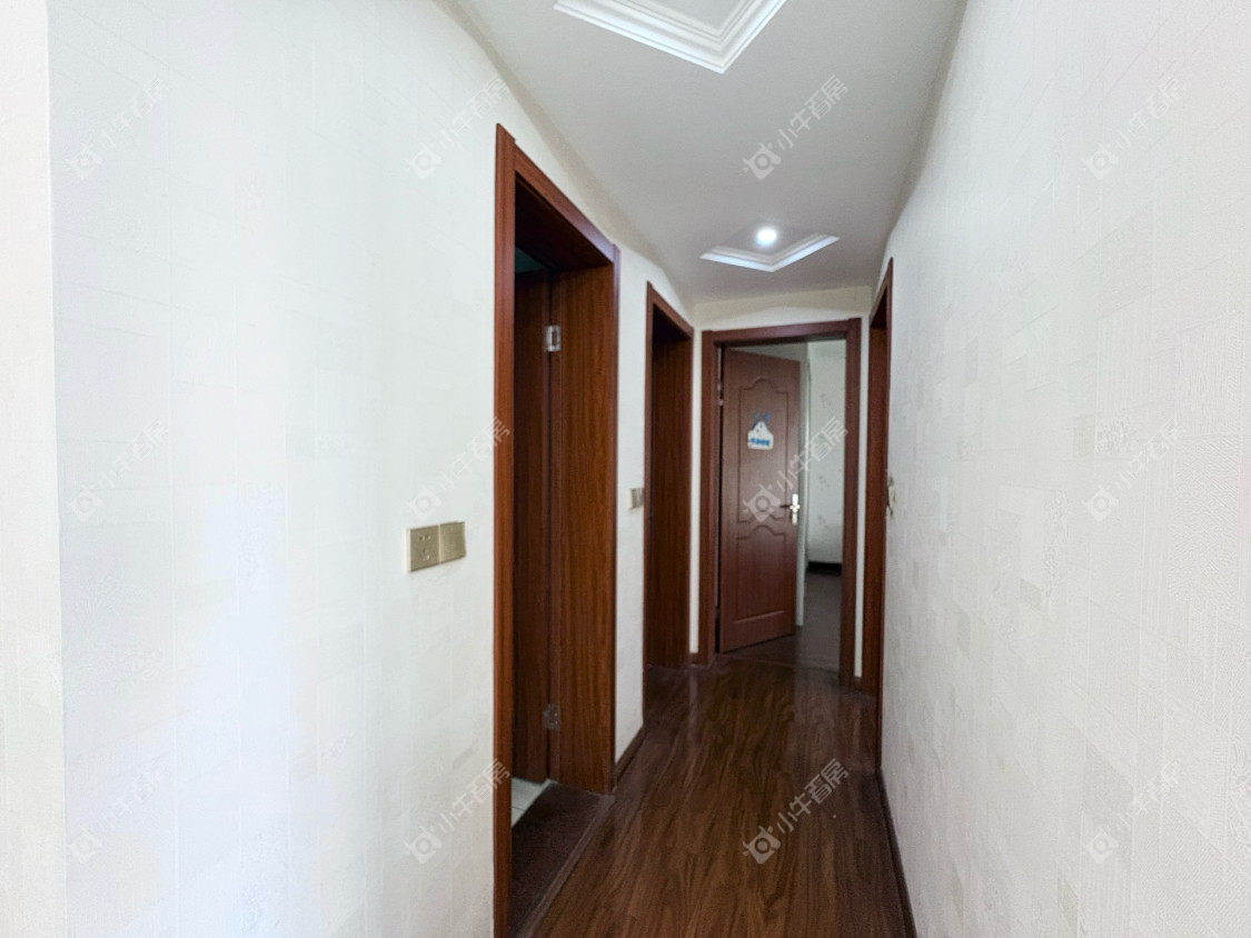 镇江华都锦城在售二手房源室内图_小牛看房