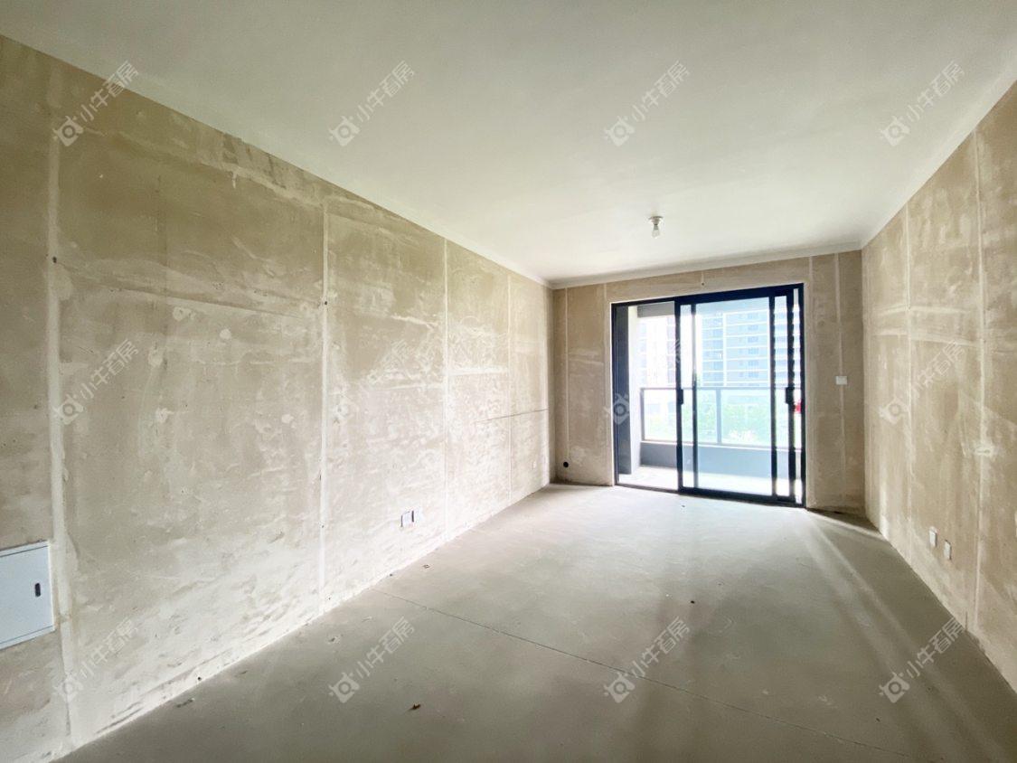 镇江融创华南映在售二手房源室内图_小牛看房