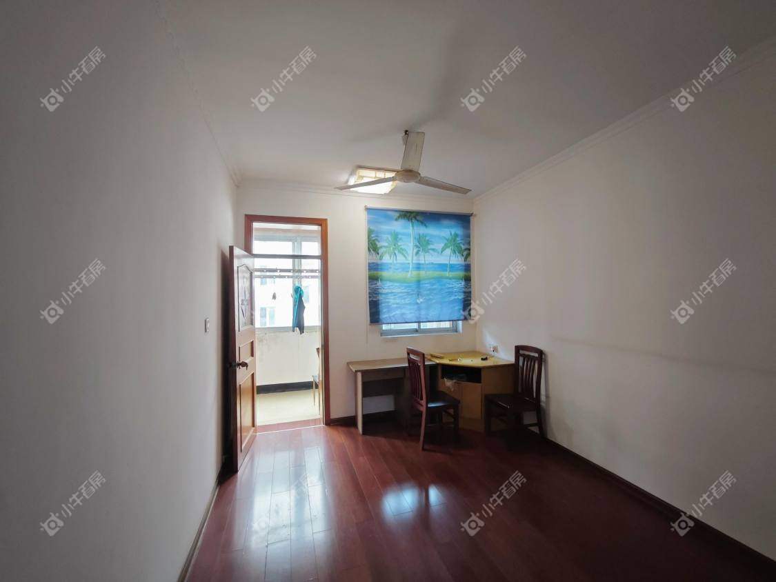 镇江玉泉小区在售二手房源室内图_小牛看房