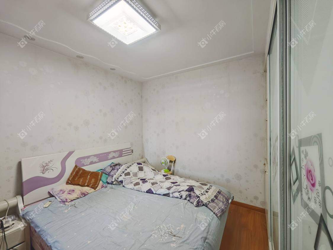 镇江信达香堤国际在售二手房源室内图_小牛看房