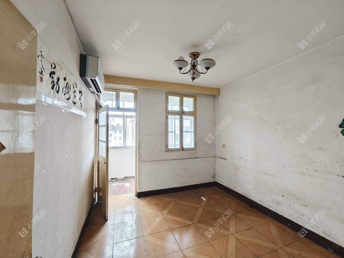 镇江华南新村在售二手房源室内图_小牛看房