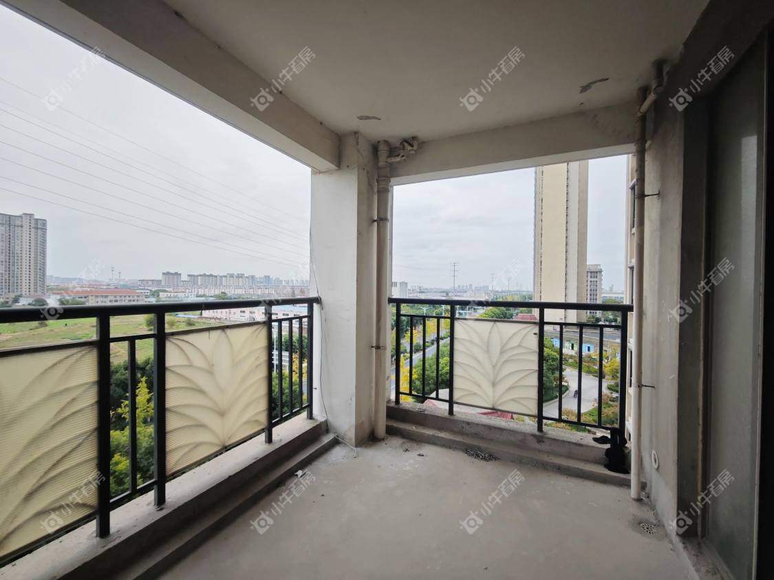 镇江信达香堤国际在售二手房源室内图_小牛看房