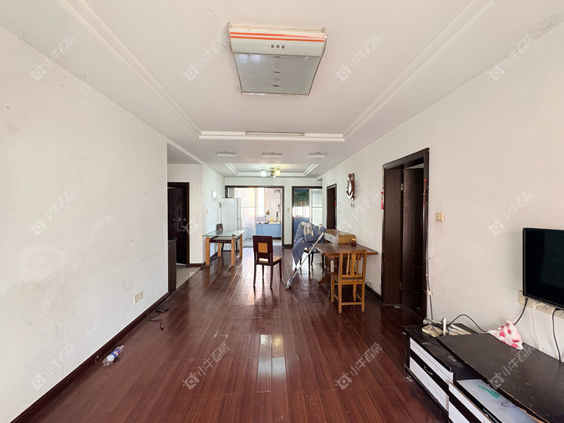 镇江玉乳泉小区在售二手房源室内图_小牛看房