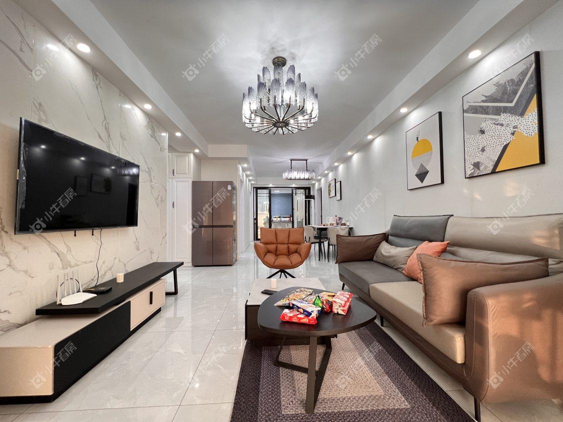 镇江华都幸福里在售二手房源室内图_小牛看房