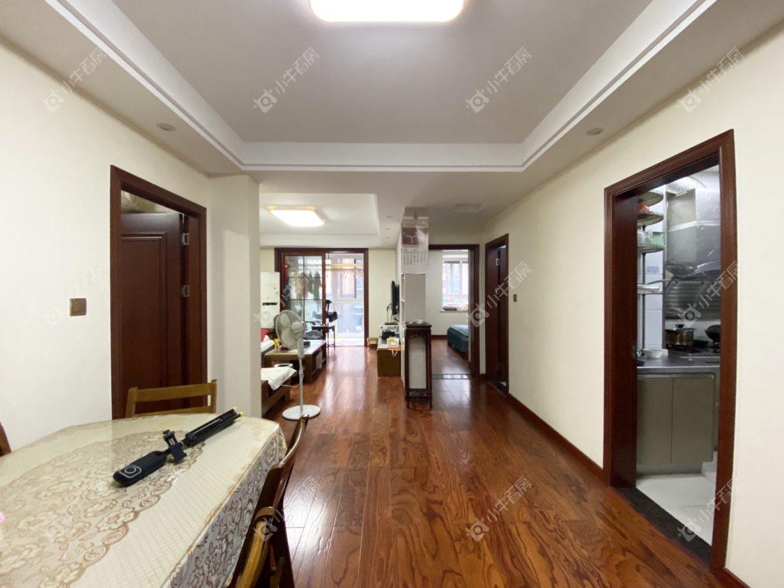 镇江南门花园在售二手房源室内图_小牛看房