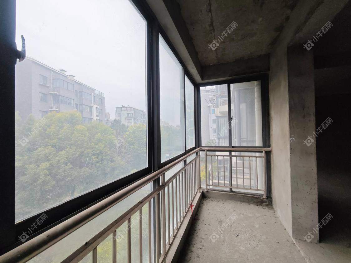 镇江新香草苑在售二手房源室内图_小牛看房