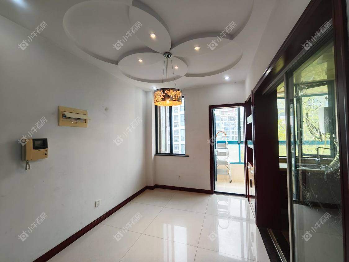 镇江天波城在售二手房源室内图_小牛看房