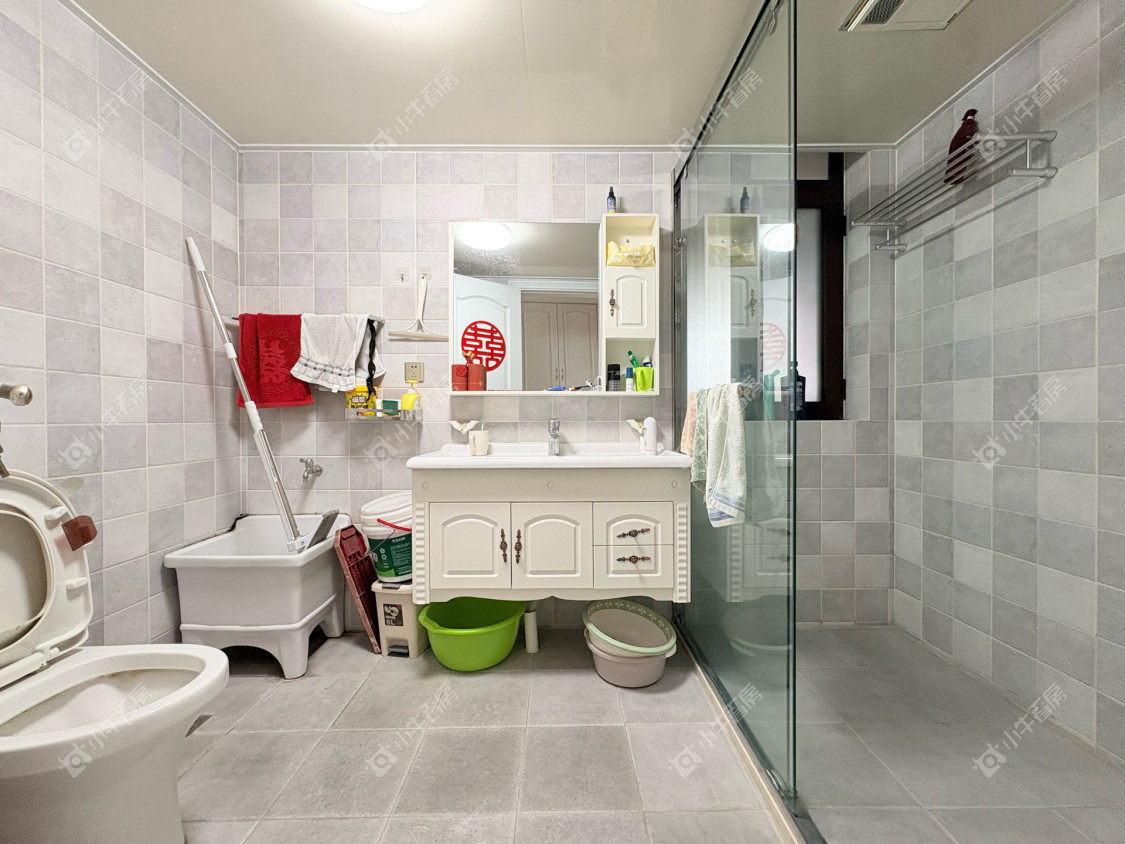 镇江滨河凤凰城在售二手房源室内图_小牛看房