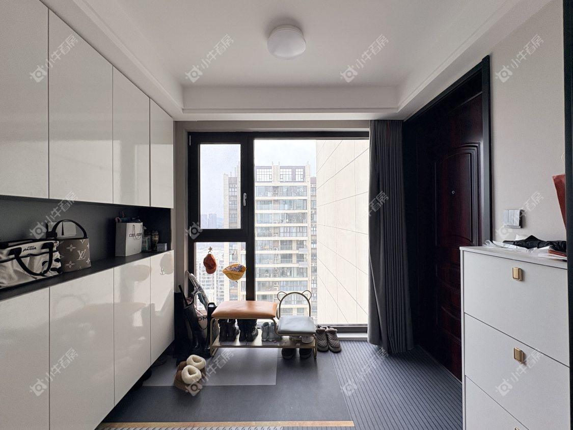 镇江凤熹台在售二手房源室内图_小牛看房