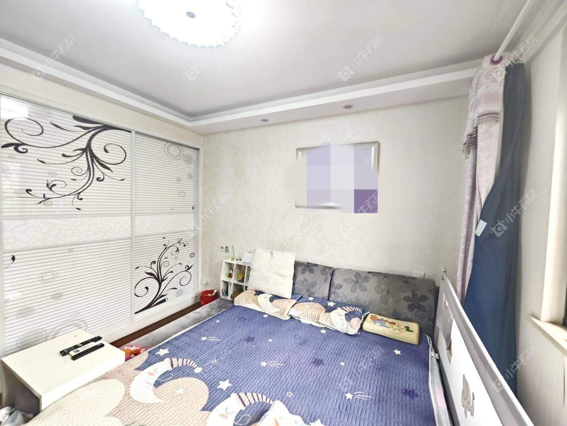 镇江世纪豪都在售二手房源室内图_小牛看房