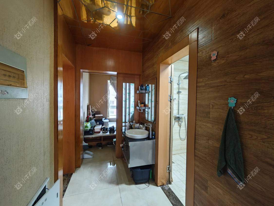 镇江宏云公寓在售二手房源室内图_小牛看房