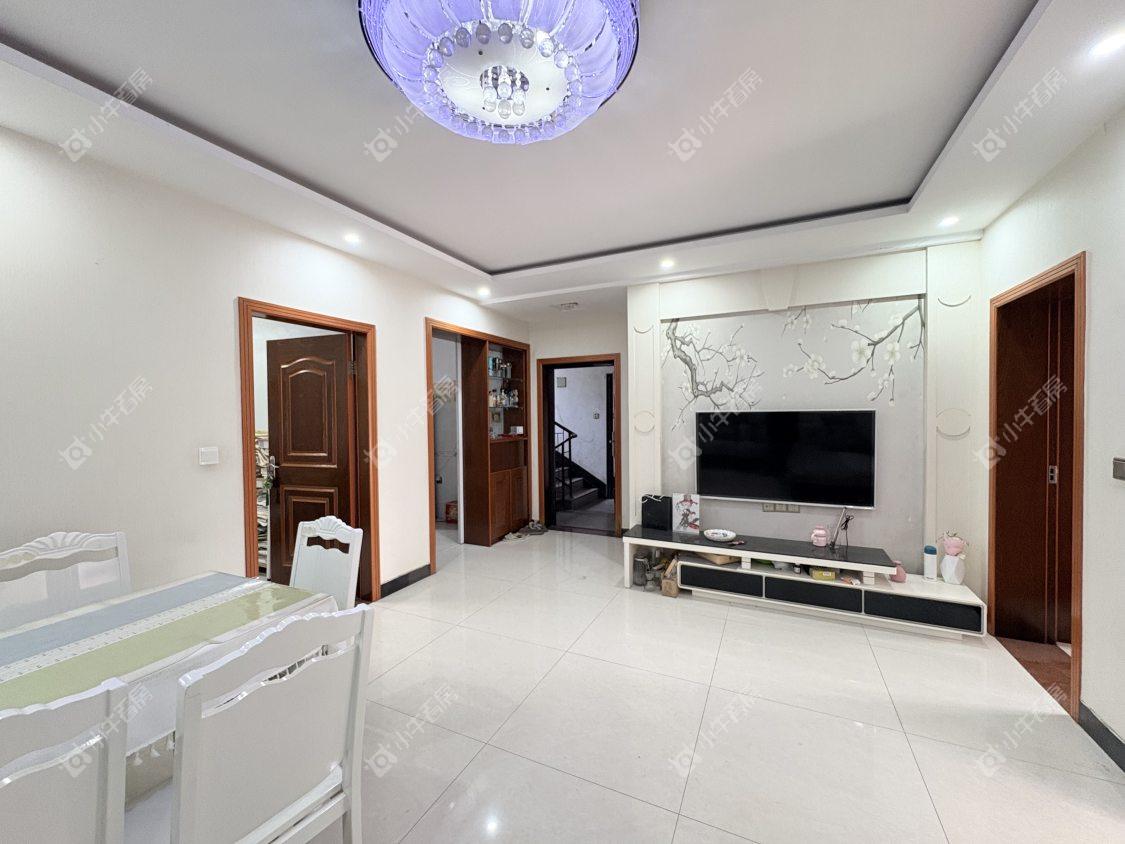 镇江天波城在售二手房源室内图_小牛看房