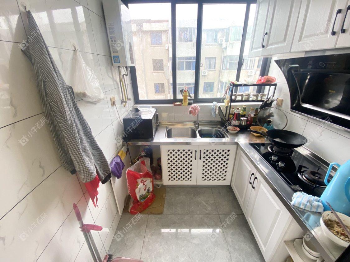 镇江龙凤新村在售二手房源室内图_小牛看房