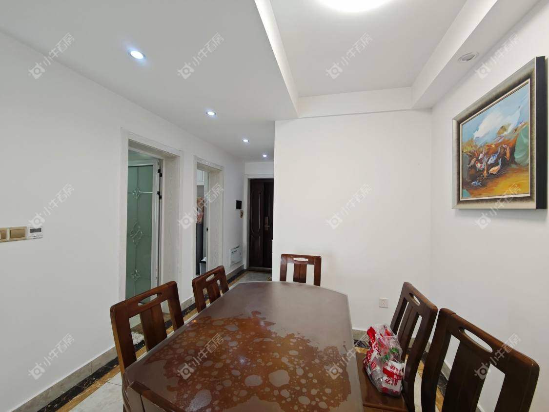 镇江美亚华悦在售二手房源室内图_小牛看房