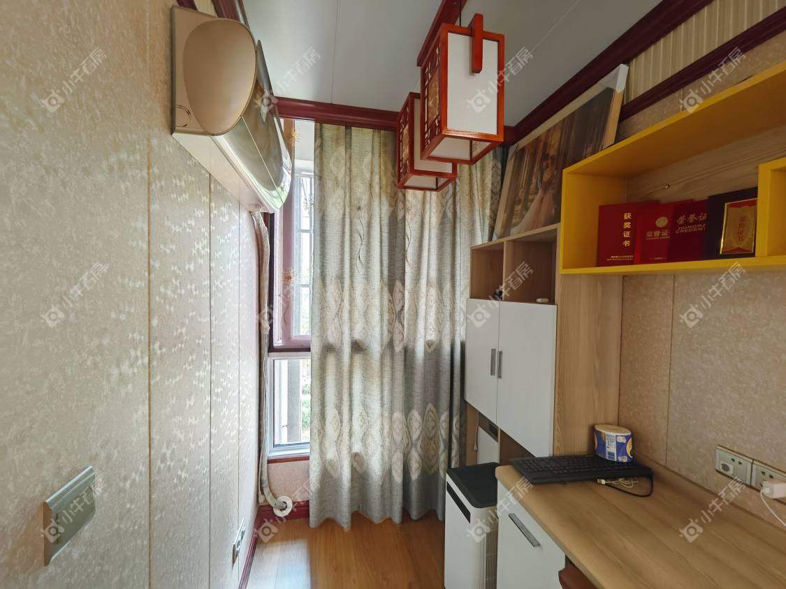 镇江东南新城在售二手房源室内图_小牛看房