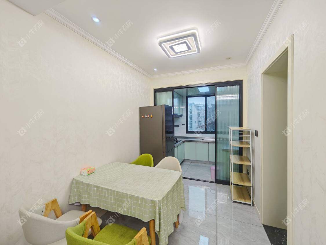 镇江龙凤山庄在售二手房源室内图_小牛看房