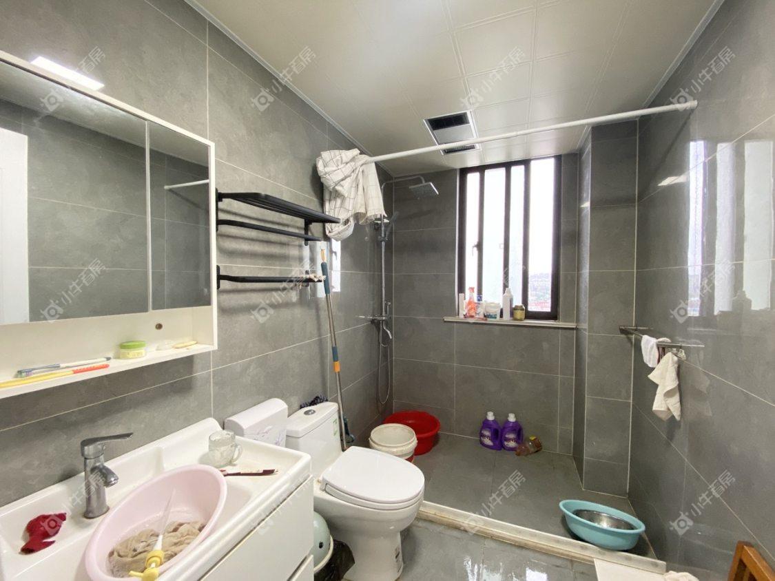 镇江凤凰郡在售二手房源室内图_小牛看房