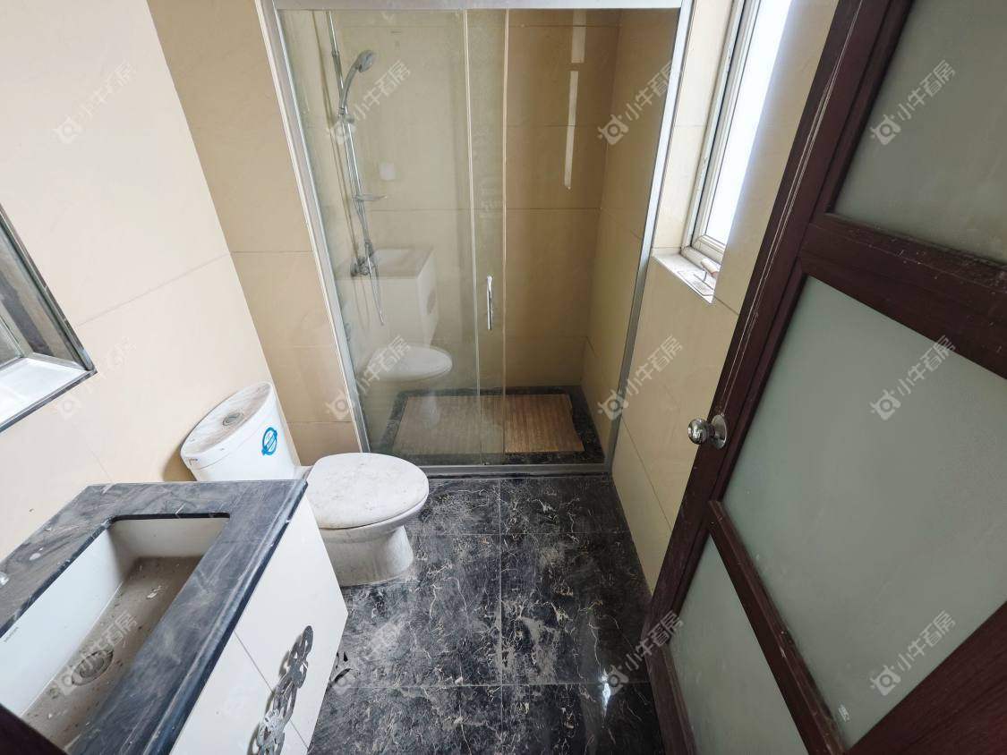 镇江碧桂园在售二手房源室内图_小牛看房