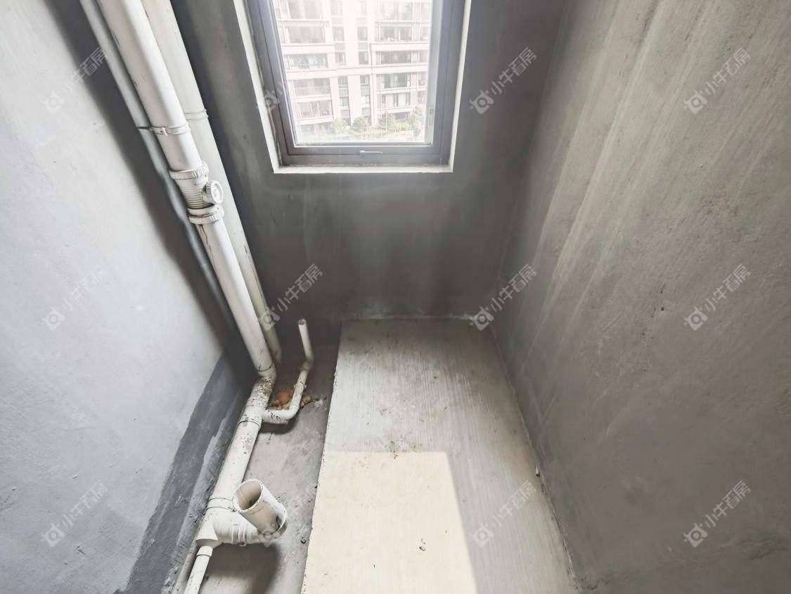 镇江荣城国际（中央公馆）在售二手房源室内图_小牛看房