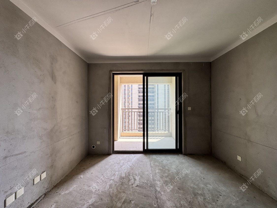 镇江荣城国际（中央公馆）在售二手房源室内图_小牛看房